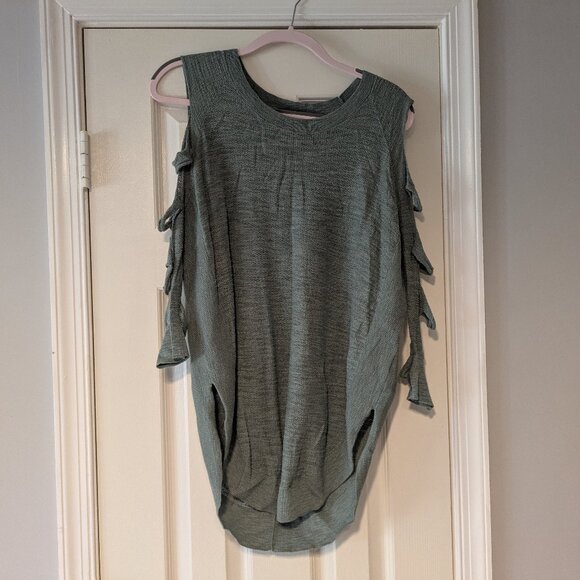 Express 3/4 sleeve top with cutouts, size xs - Picture 1 of 5